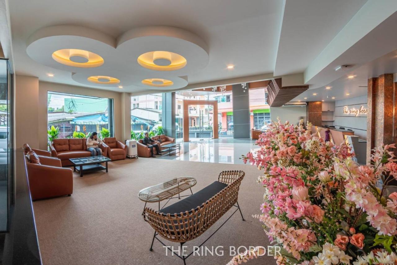 The Ring Border Hotell Ban Khlong Phruan Eksteriør bilde